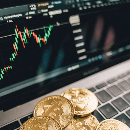 Greenwood Finlore crypto investment experts team
